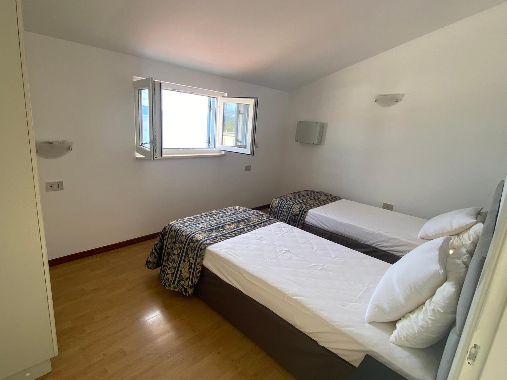 Iva Apartament *